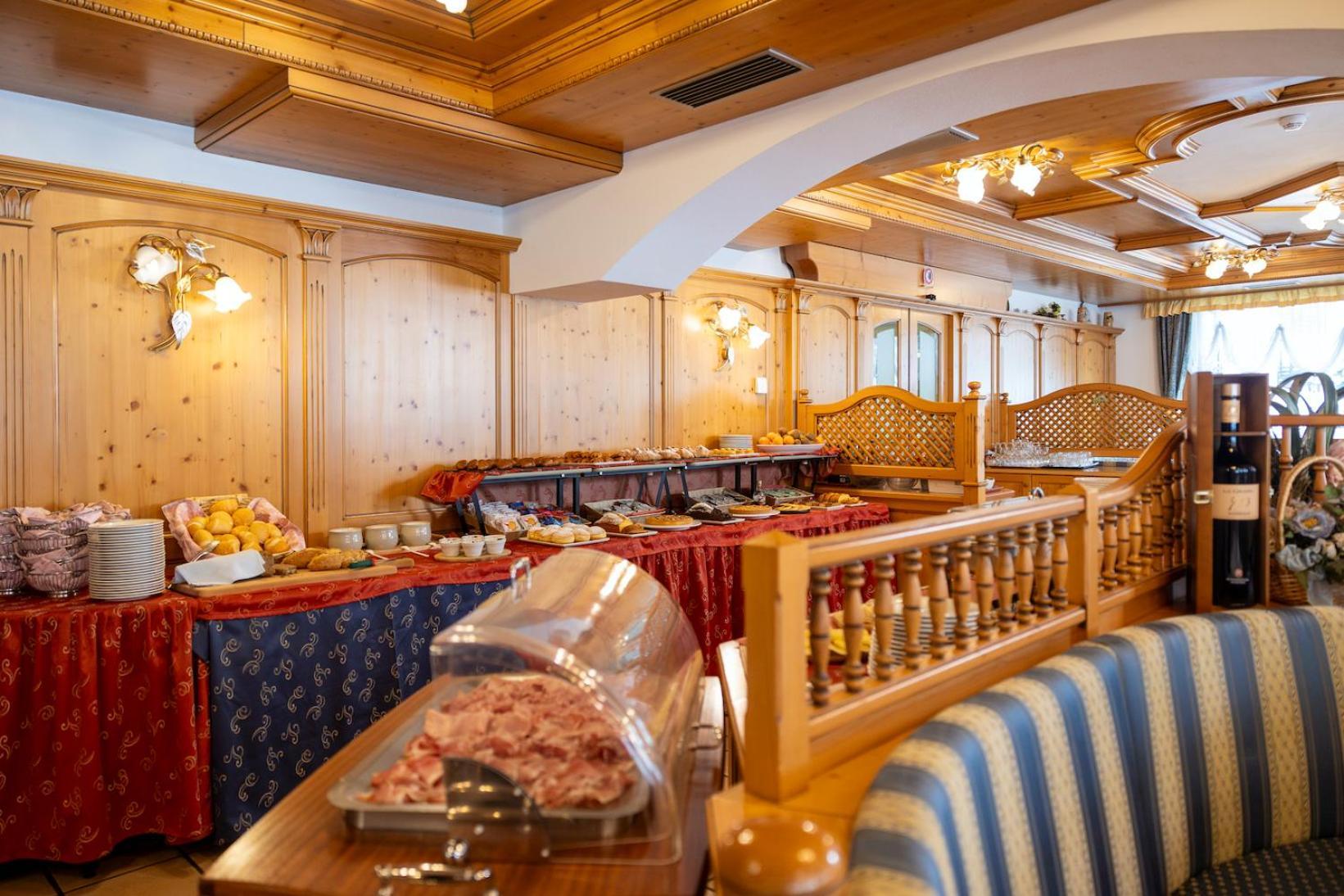 Sport Hotel Cristal Фалкаде Екстериор снимка